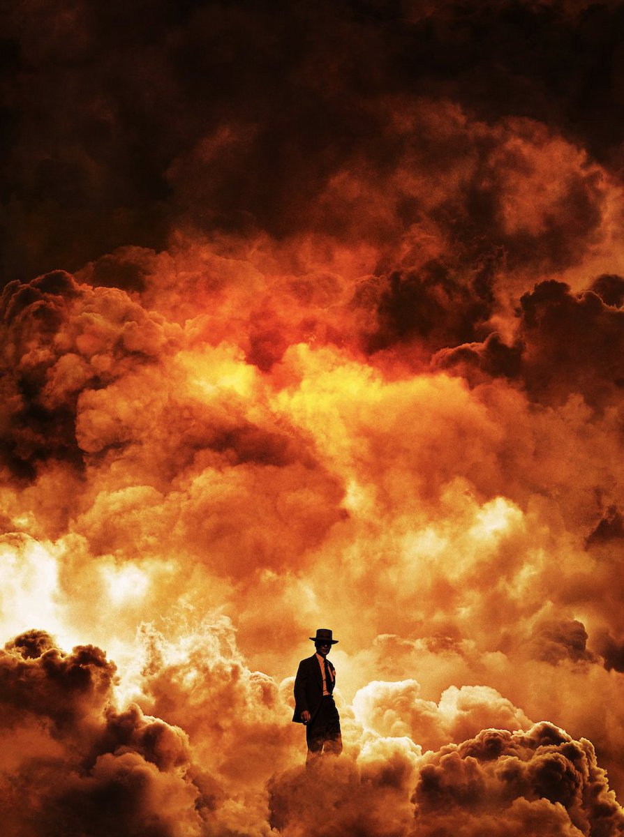 Christopher Nolan used several 'experimental methods' to recreate the nuke in #Oppenheimer  

"Some microscopic and tiny, some on a giant scale using explosives, magnesium flares, and big black powder explosions of petrol ... then some absolutely tiny, using interactions of