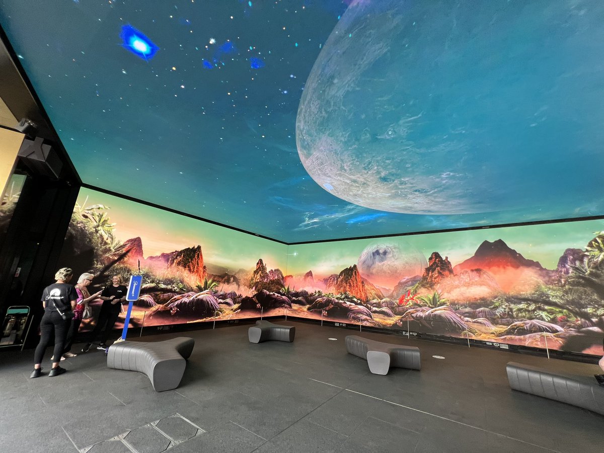 🚨SNW ‘UK Launch’

We’re checking out <a href="/OuternetGlobal/">Outernet London</a> London’s #StrangeNewWorlds exhibit! Cast holograms, AI photos, huge video walls, plus Lucy &amp; Fran handing out free bubble tea while it lasts! Its directly outside Tottenham Court Road tube station main exit, and open til 9pm