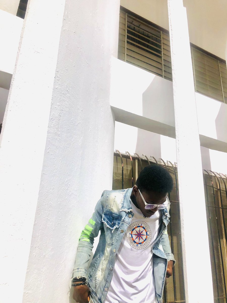 thedavidfayemi's tweet image. Tomorrow I’ll be signing out from @OAUniversity. I’ll be saying farewell to the halls, classrooms, and the fun that made this school special. I’ll be putting away the textbooks and stepping into the world outside the classroom.

Till then, let me drop these here 😇

#OAUTwitter