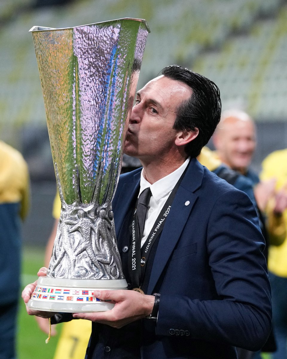 Europa League's most successful coach 🏆🏆🏆🏆

@UnaiEmery_ || #TBT || #UEL