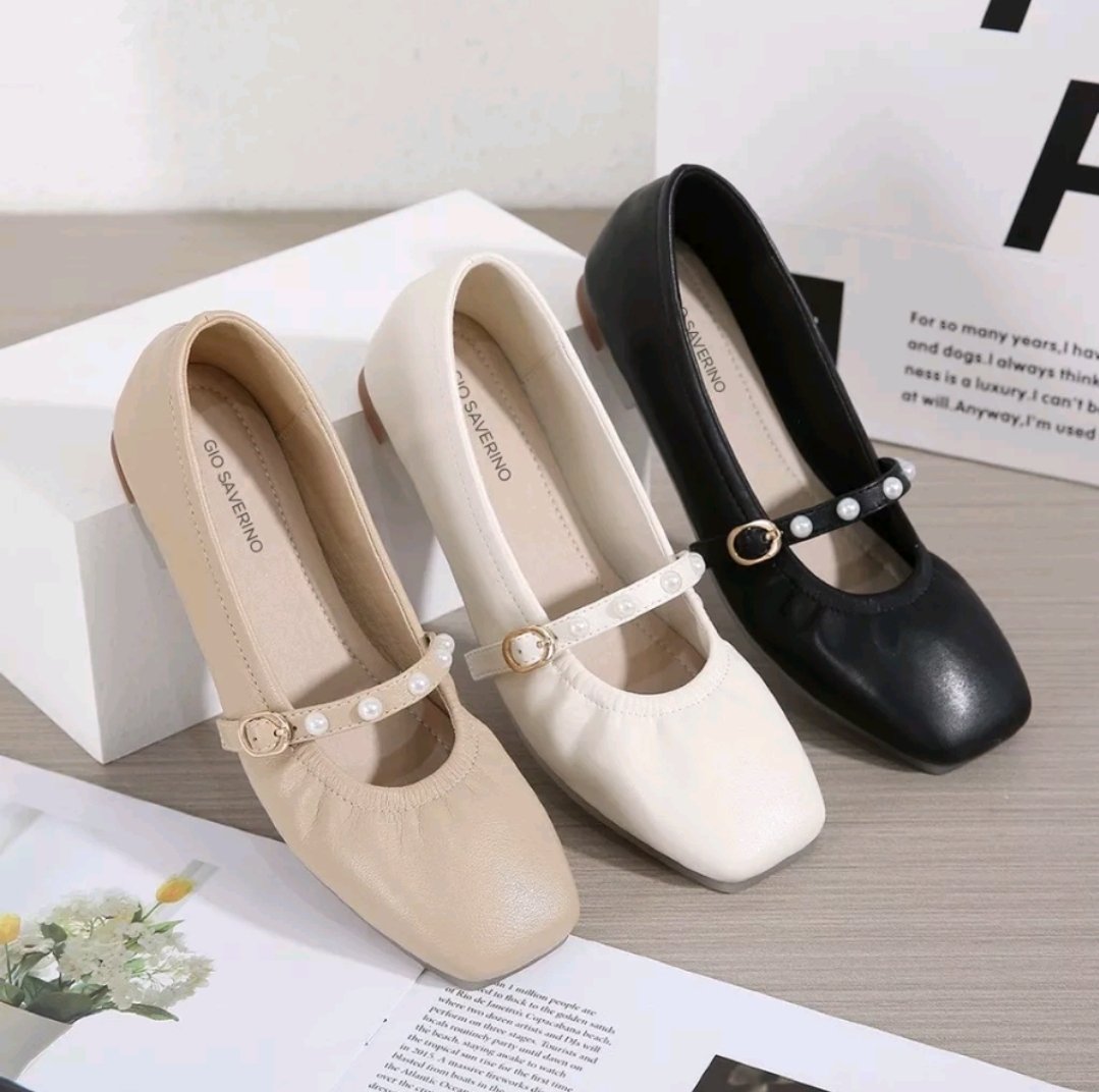 flat shoes 🩰

⭐️ 4.9
🔗 shope.ee/4fRqZFsjj6