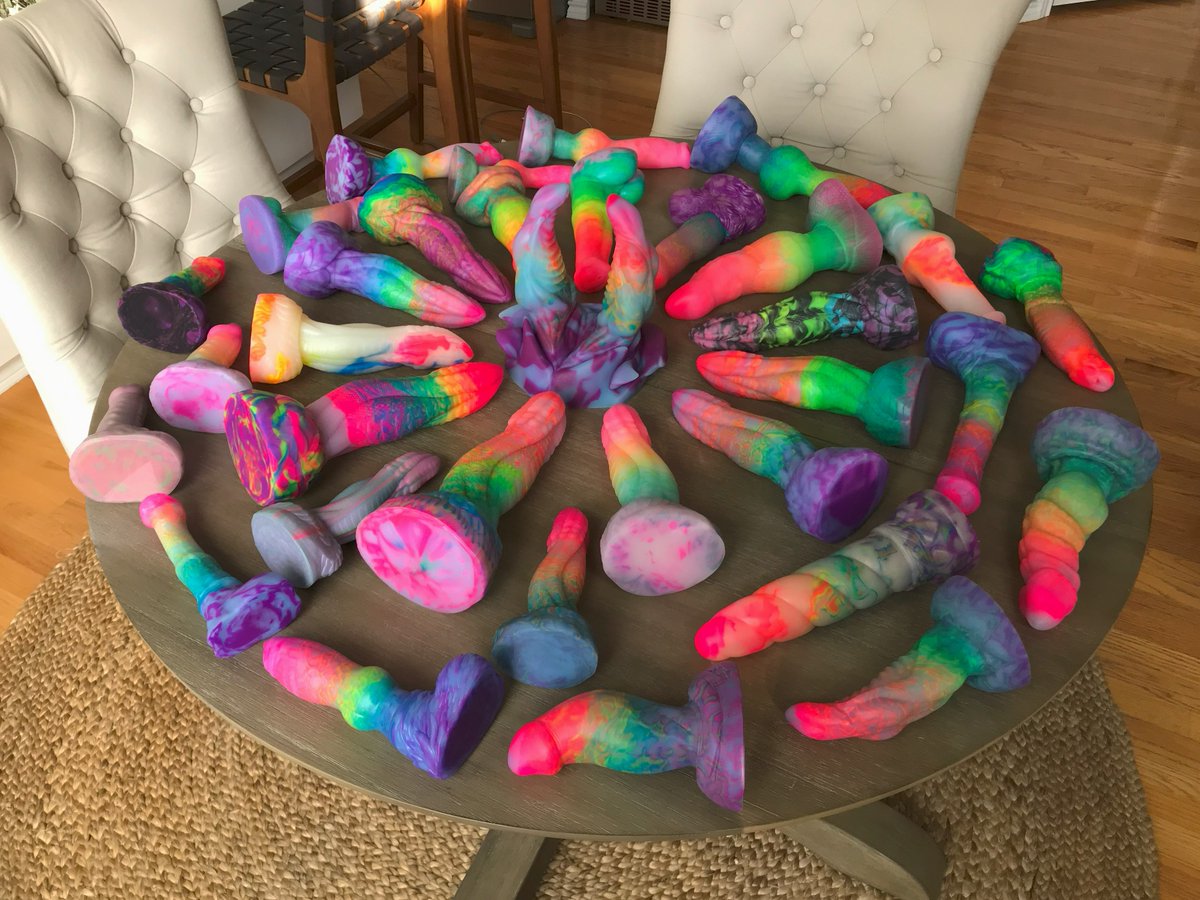 bdhoarder's tweet photo. Half-assed dong circle anyone? https://t.co/gYY1hzo9Q0