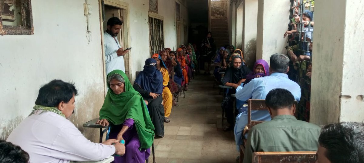 A very well organized tranche activity by BISP at District Badin khorwah. Deserving beneficiaries of Benazir Income support program are paid in a respectful way. Beneficiaries showed gratitude to the management of BISP and Shaheed Mohtarma Benazir Bhutto.
#bisp_kafalat_payment