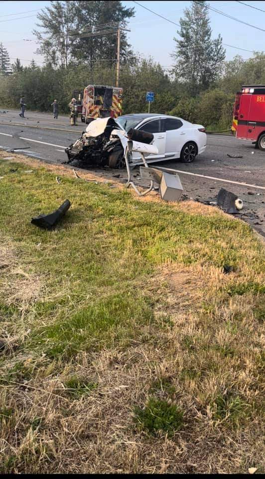 BreakingSkagit's tweet image. Visuals: ￼SR 539 near E Kelly Rd is fully blocked for a multiple vehicle serious injury collision. Please be patient as troopers on scene conduct a thorough investigation. This will be an extended closure so please use alternate routes.#WhatcomCounty