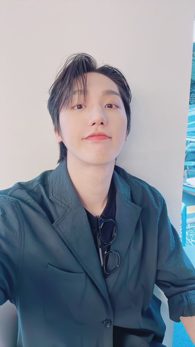 MontOfficial's tweet photo. [🍊]

Beautiful Thursday🌱

#나라찬 #몬트 https://t.co/qC86pCa6VM