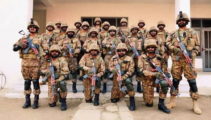 MAhmad_two's tweet photo. پاک فوج زندہ   باد پاکستان پائندہ باد #PakArmyLover https://t.co/ykJCYZXgME