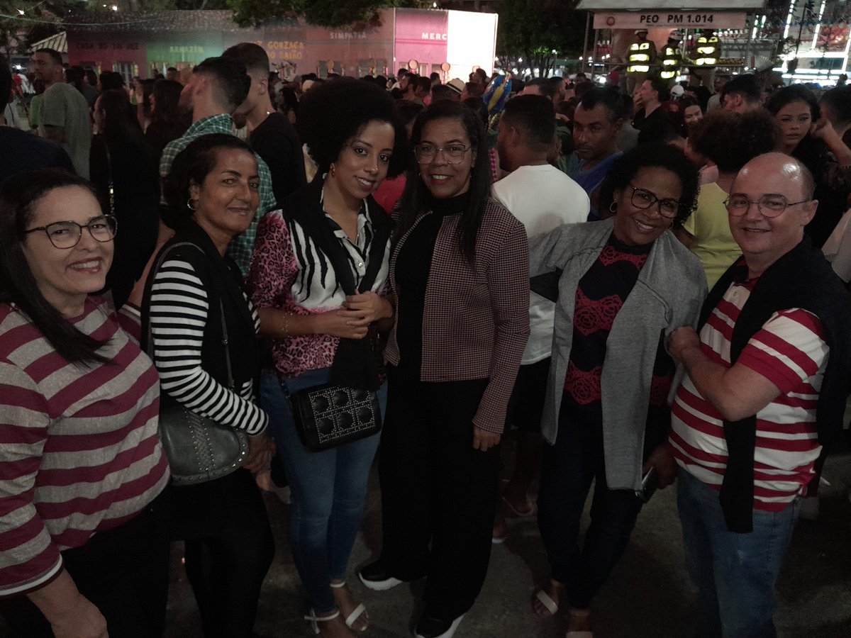 Publimed02's tweet photo. Grandes Momentos do São João da Vila Junina em Jequié, estão sendo armados espaços para grandes atrações, que já foram contratadas pela PMJ.  Editor-chefe Tyrone Amaral  #feiradesantana #salvador #Jequié #travelphotography #traveler #bahia #taipudefora #peninsulaDeMarau #Gandu https://t.co/0hJEnaaqNc