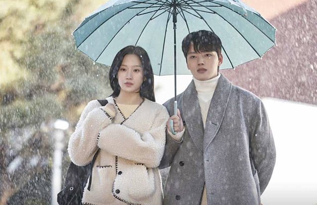 IndobaliF's tweet photo. A chef opens a restaurant in the place where his twin sister disappeared. 

Movie - Link: Eat, Love, Kill

#iiff2023 #kdramalover #kdrama #koreandrama #linkeatlovekill #moongayoung #yeojingoo #shinjaehwi https://t.co/TmNDqOGyrR