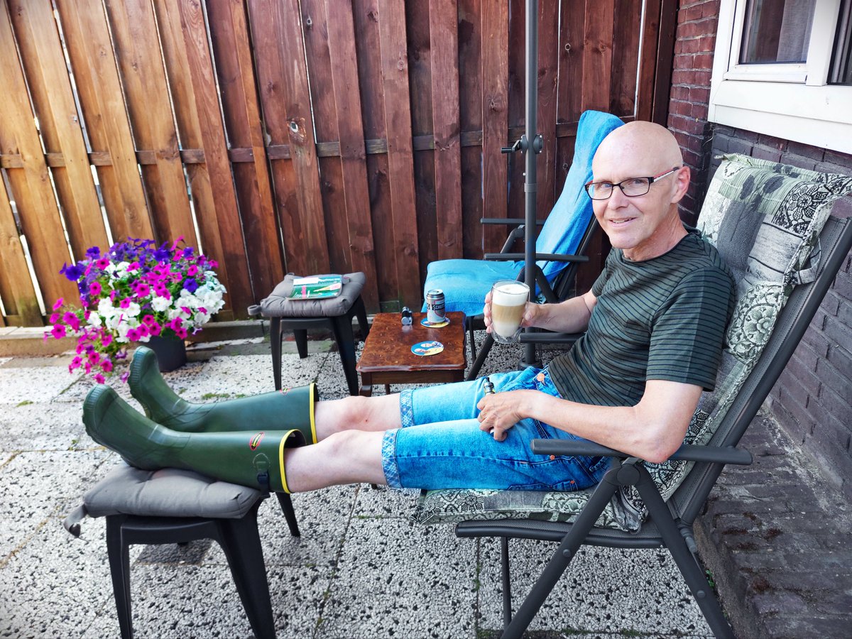 Relaxing yesterday afternoon in my 18'😱 tall LaCrosse 'Grange' boots with a nice Caffe Latte in the backyard. ☺️

Soon a proper photo shoot with these boots!

#LaCrosse #Grange  #Boots #Wellies #Awesome  #Tall #Stunning #Lifestyle #BeSeen #Standout #Proud #DareToBeDifferent