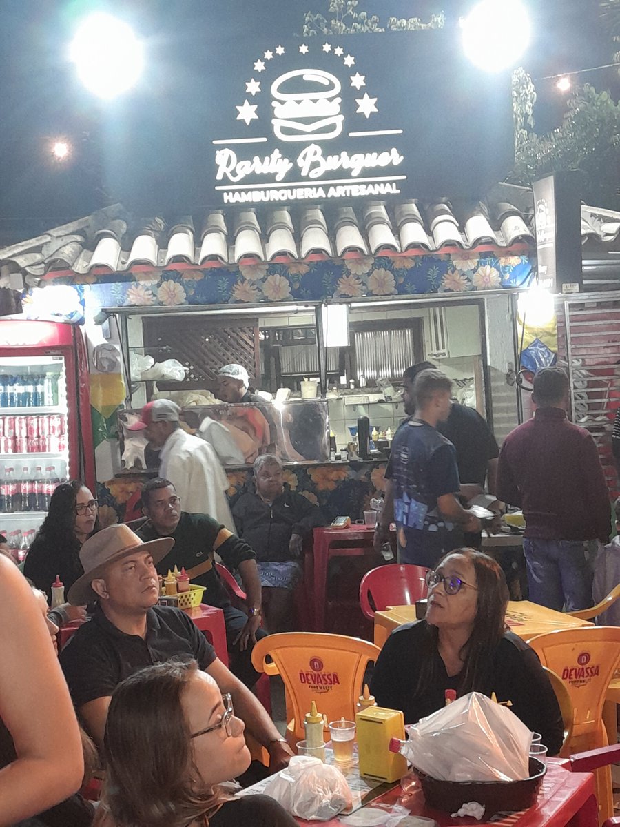 Publimed02's tweet photo. Grandes Momentos do São João da Vila Junina em Jequié, estão sendo armados espaços para grandes atrações, que já foram contratadas pela PMJ.  Editor-chefe Tyrone Amaral  #feiradesantana #salvador #Jequié #travelphotography #traveler #bahia #taipudefora #peninsulaDeMarau #Gandu https://t.co/X8bwn9o9yl