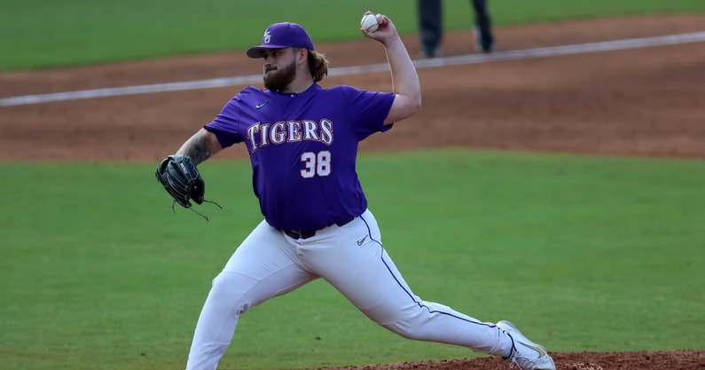 DavidKelly1290's tweet image. #LSU Jr. lefty and former #ArizonaWildcats reliever #RileyCooper dominating in 2023 #NCAABaseball post-season.

Just like he did in 2021 &amp;gt;&amp;gt; bit.ly/3cEa6Tz

0 ER in last 8.2 IP with 8 K

Photo: @GettyImages