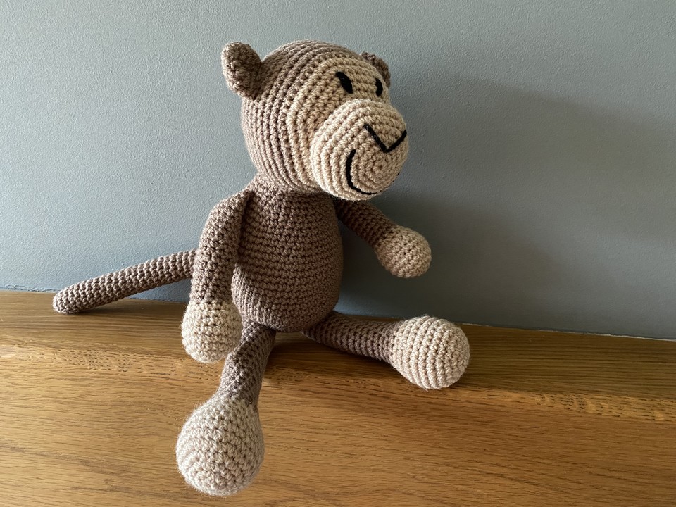 I hope you are all as bright as this little fella today 🐒 

Cheeky handmade monkey looking for a home! crwd.fr/2GOqv8U #ATSocialMedia   #firsttmaster #giftideas #MHHSBD #earlybiz
