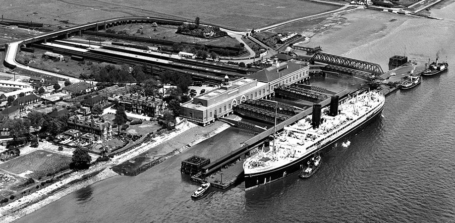 Today we celebrate 75 years since the arrival of the Empire Windrush at  Tilbury Docks, and the dawn of modern multicultural Britain.

The historic Riverside Station &amp; landing stage at Tilbury (design Sir Edwin Cooper, 1924), are Grade II* listed as part of our national heritage.