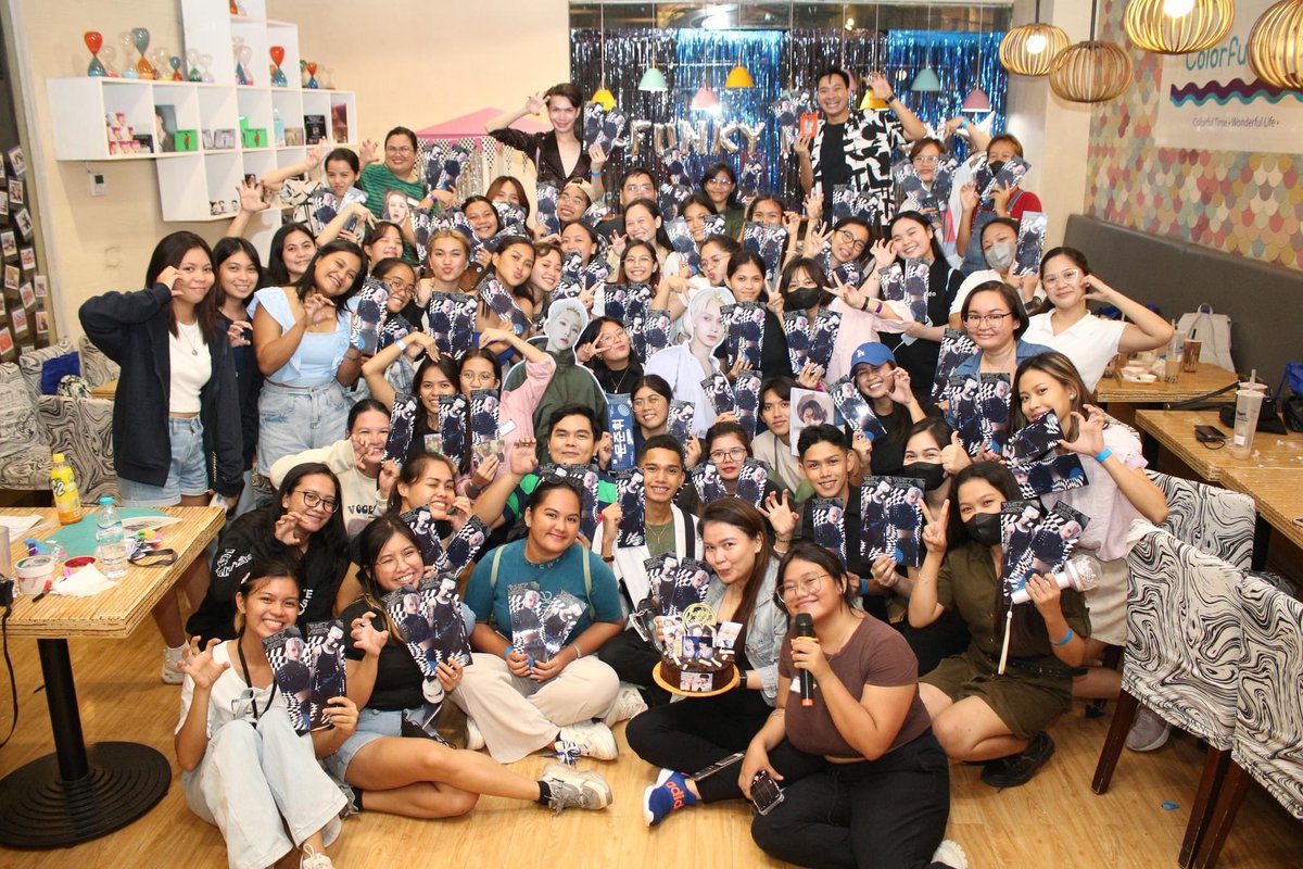 cebongdeuls's tweet photo. #FunkyFusion WRAPPED!

Thank you for coming to our June event, #CEBongdeuls! Now on to our next adventure. 🏃🏻‍♀️💨 

Special Thanks to Colorful Café for accommodating us! 🩵🩷

#CEBongs #SEVENTEEN @pledis_17 https://t.co/y2JCEwlgoR