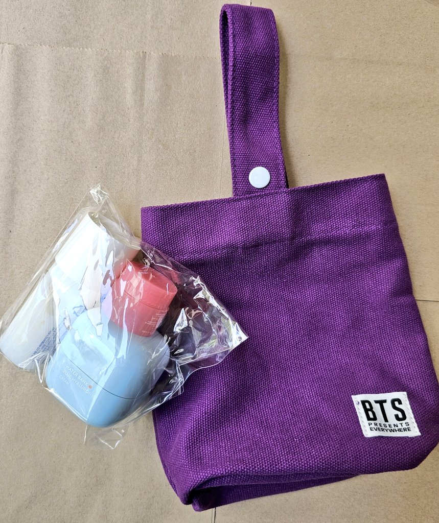 KPOPmerchPHgo's tweet photo. 🌸 @KPOPmerchPHgo BTS 10th ANNIVERSARY 2023 FESTA GIVEAWAY 🎉💯

OPEN FOR ALL 💜💜💜

1 WINNER   
PRIZES:
1 - BTSFAN
1 - BTS LANEIGE PURPLE POUCH (with contents)
1 - AMORE PACIFIC PACK

RULES:
1. RT/QT AND TAG 3 FRIENDS
2. MBF THIS ACCCOUNT
3. COMMENT YOUR FAVORITE BTS MOMENT

💜 RANDOM PICK
💜 ENDS 06/30/23