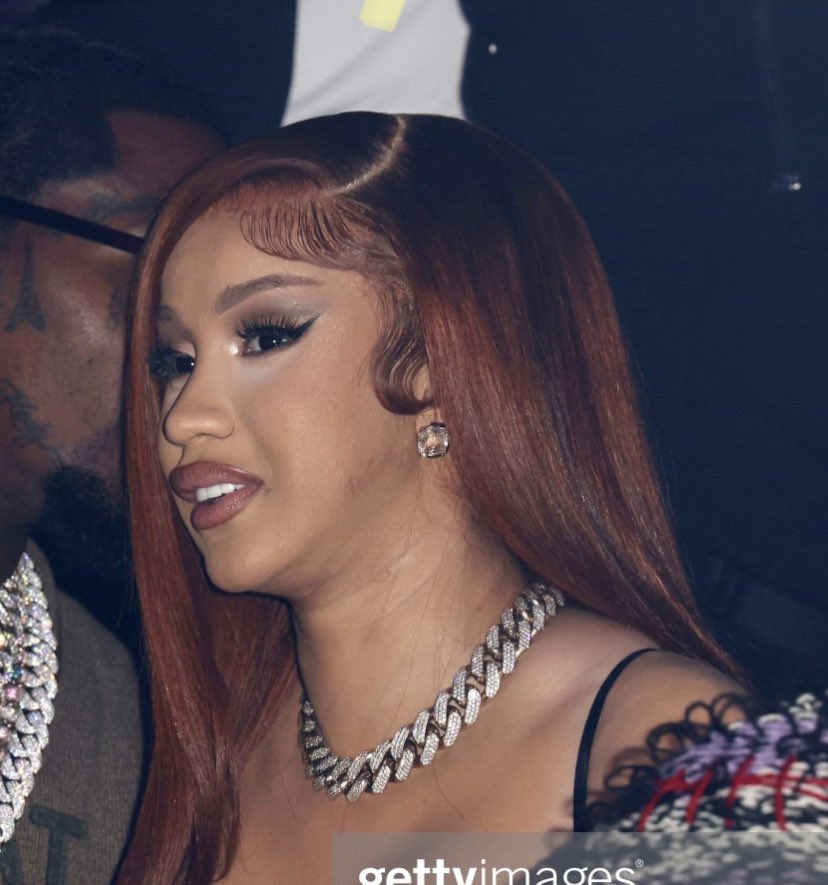 redrubyswae's tweet photo. @moveyaras you say that while having nicki minajs husband in your profile picture .. https://t.co/PuPz0wrzGi