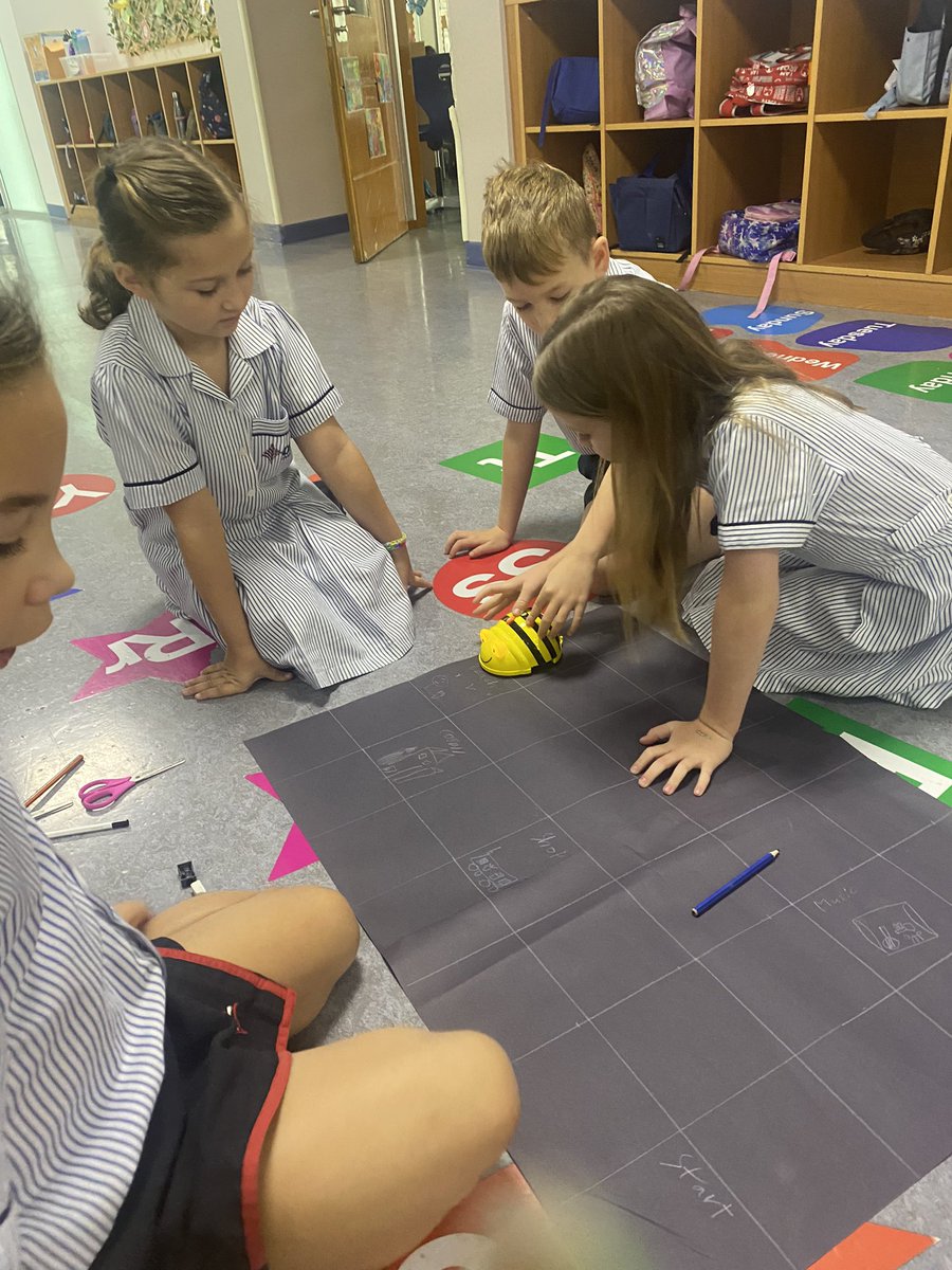 2B enjoyed using the Beebots this week to support their learning with Position and Direction. We loved creating our own routes and maps for the Beebots to follow ⬆️➡️ <a href="/DubaiBritishEH/">Dubai British School</a> #BeginsAtDBSEH