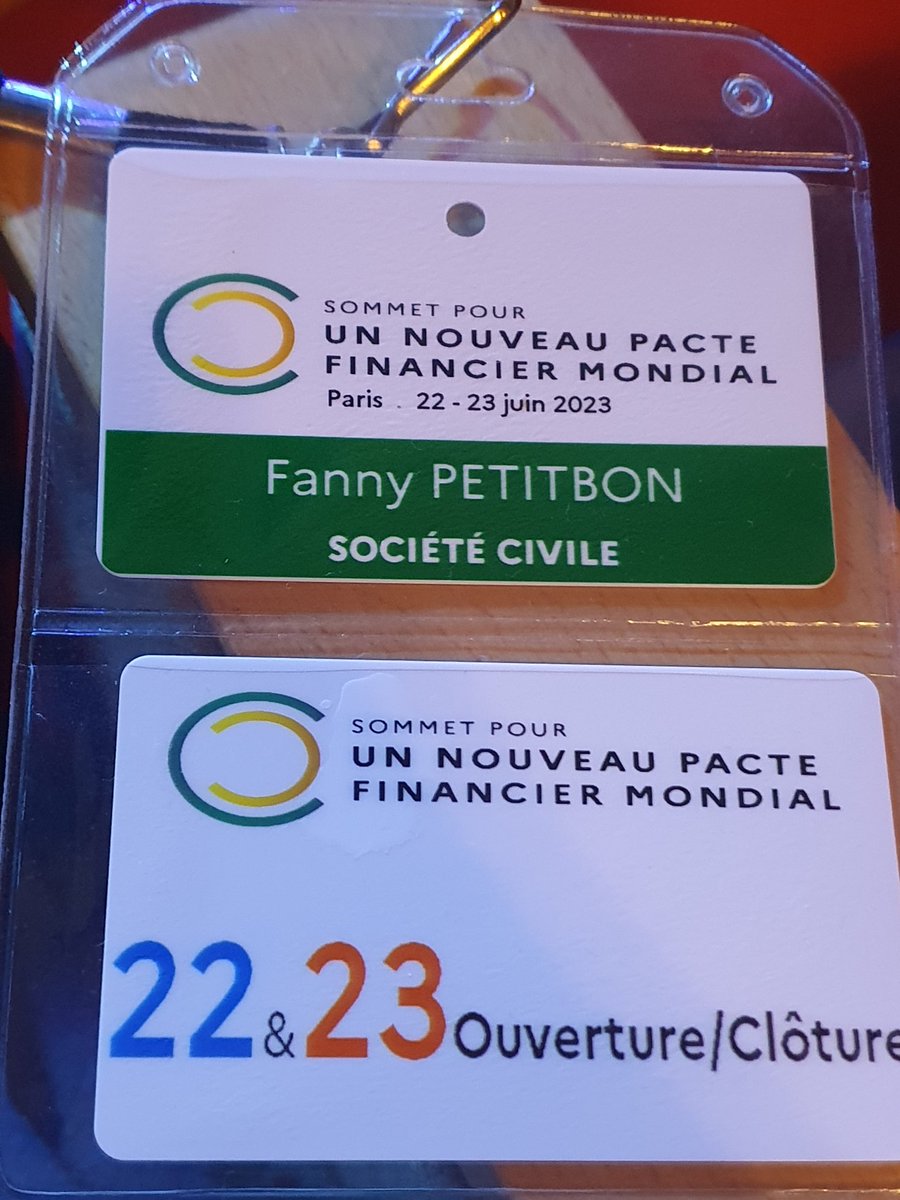 Here we are! On this rainy day, the #NewFinancingPact Summit starts in Paris.
✊️ We've been working hard with civil society allies for the past 6 months to get concrete & ambitious results out of this international event. And we won't back down!

Our message: #MakePollutersPay
