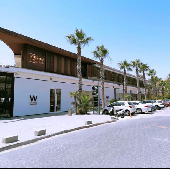 Ofisimize hoş geldiniz. 

Welcome to our office.