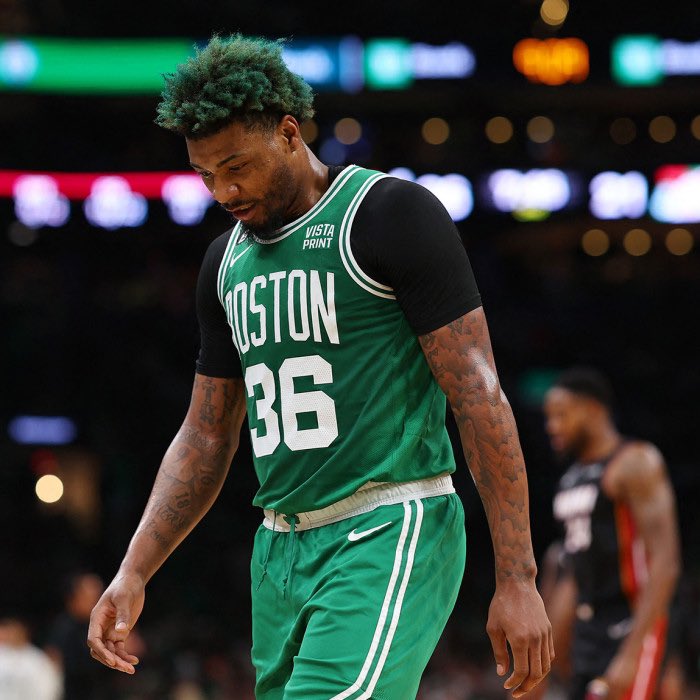 Marcus Smart est officiellement tradé…

Après 9 ans aux Celtics, Smart ne portera plus le maillot vert 

Merci pour tout @smart_MS3 💚