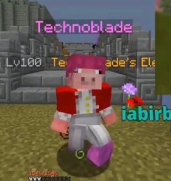 hourly techno 🐷🎗️ tweet media