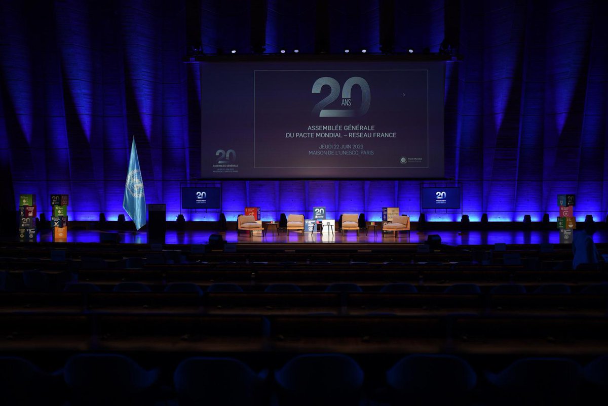 PactemondialFr's tweet photo. 🎂 Nous sommes aujourd'hui réunis à l'@UNESCO_fr pour célébrer les 20 ans du réseau français du Pacte mondial des Nations Unies. Suivez les temps forts de cette journée fédératrice, porteuse de sens et d’engagement ! ⤵️

#PMRF20 https://t.co/SUH9xBAG43