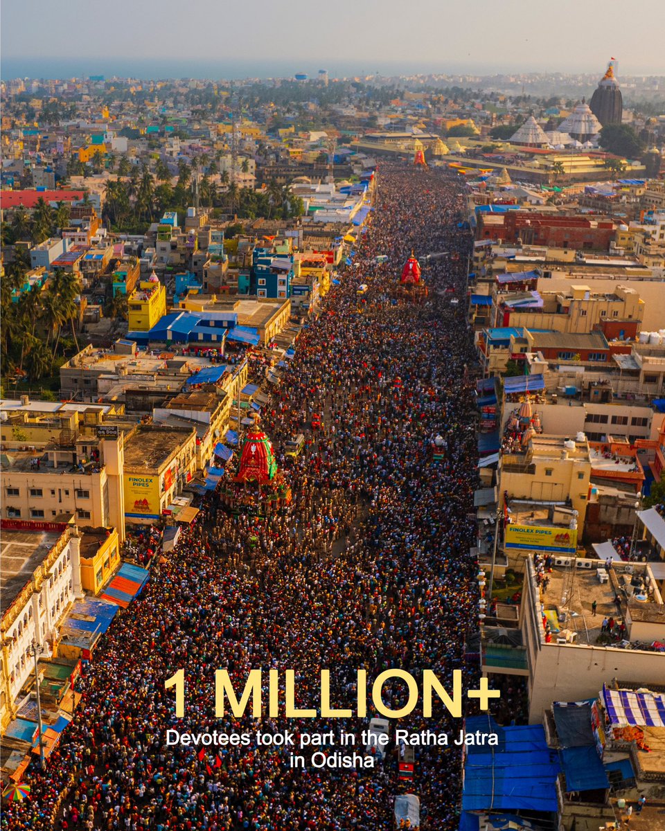 Massive surge in Puri as 10 lakh+ Devotees pour in Puri Bada Danda to Participate in the World Famous Divine “ RATHA JATRA “ Chariot festival of the God. ❤️🤩🙏🙌 

PC - Nilkamal Sahi

#odisha #RathaJatra2023 #jaijagannath #RathYatra2023 #puri