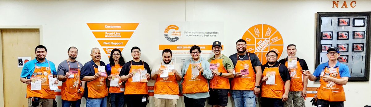 Omar Garcia (@freightteam6577) on Twitter photo 🎉LOTS OF RECOGNITION TONIGHT! 🎉 6577 Freight Team makes everything look TOO EASY! LOTS of smiles tonight with well deserved Homers, Bravos, & Milestone Badges! KEEP UP THE HARD WORK GENTLEMEN! 💪🏽 <a href="/LisaMassoSM/">Lisa Masso</a> @JuliaCXM6577 <a href="/RRORTEGA6577/">Rene Ortega</a> @A_Trevino_Jr777 <a href="/SendejoRoy12/">Rogelio Sendejo</a> 🎉LOTS OF RECOGNITION TONIGHT! 🎉 6577 Freight Team makes everything look TOO EASY! LOTS of smiles tonight with well deserved Homers, Bravos, & Milestone Badges! KEEP UP THE HARD WORK GENTLEMEN! 💪🏽 <a href="/LisaMassoSM/">Lisa Masso</a> @JuliaCXM6577 <a href="/RRORTEGA6577/">Rene Ortega</a> @A_Trevino_Jr777 <a href="/SendejoRoy12/">Rogelio Sendejo</a>