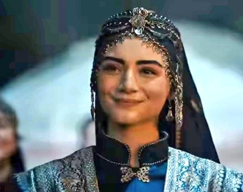 Ben bu bölüm çok maziye daldım 🥲💙
「#BalaSultan × #Zümrüdüanka 」