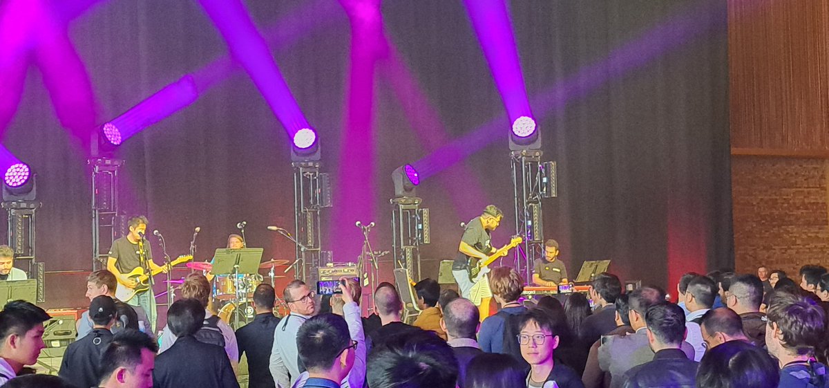 TobyBreckon's tweet image. #ProudSupervisorMoment ... CVPR/ICCV/ECCV papers... meh; citations... meh; h-index ... meh; But when you hire the PhD student who goes on to rock the whole conference @cvpr #CVPR2023... our very own @BKShalon @comp_sci_durham rocks with @cvpr house band - top notch! 👌 Superb!