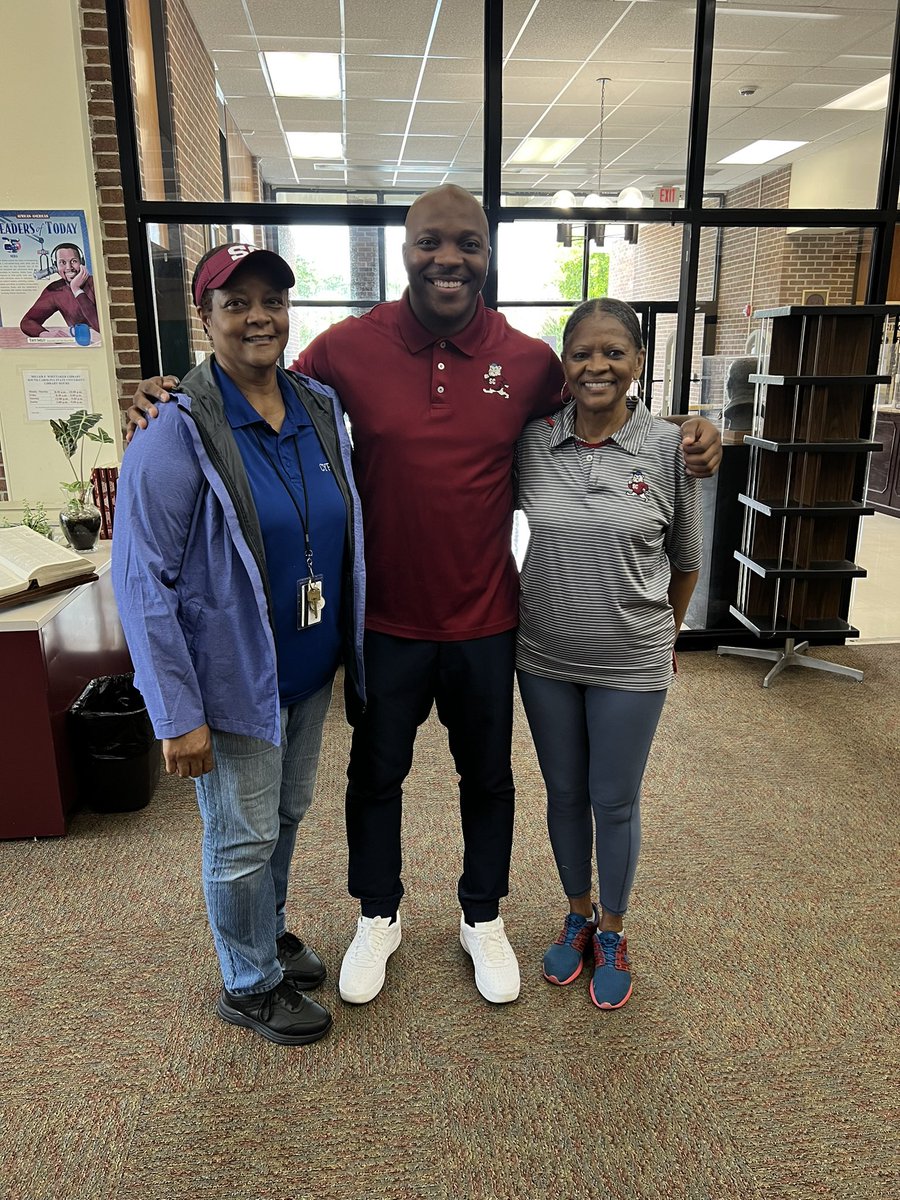 terrance_tuck's tweet photo. I want to Thank Patricia Gibson-Haigler and Dr. Audrey McCrary-Quarles for inviting me to CHOICE” Summer Residential Camp that will be held at @SCSTATE1896 . I was given the opportunity to inspire 20 incredible high school scholars! #TUCKPROJECT #SCSU #CHOICE #LoyalSon https://t.co/mBhZiDihBi
