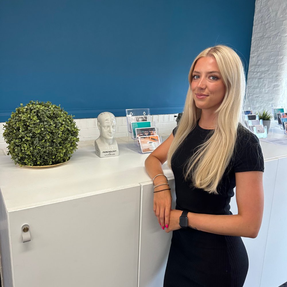 ScribaPR's tweet photo. It's been a busy week at Scriba HQ, and we have another new face to introduce!👇

It is our pleasure to welcome Lauren Spencer as Scriba's brand-new PR Executive.💥

#Team #Agency #PRExecutive https://t.co/hfM3en7vcw