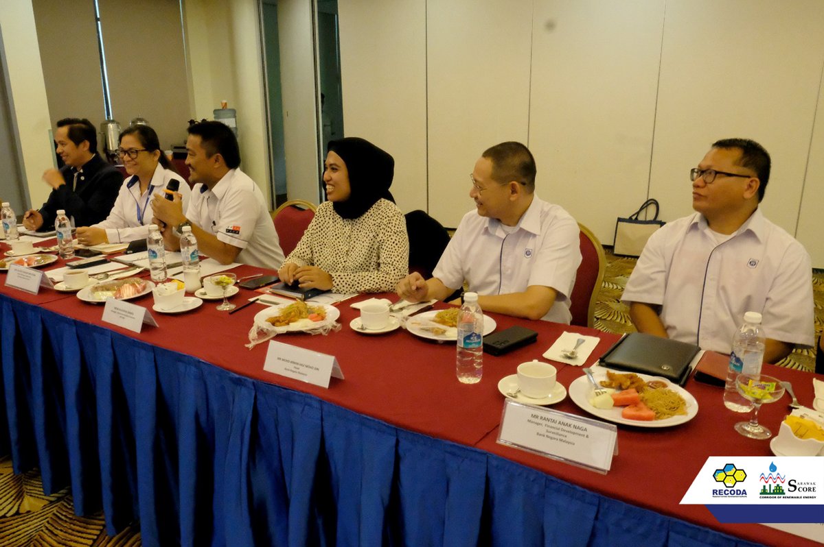 recodasarawak's tweet photo. RECODA engages with Samalaju investors
READ MORE: https://t.co/RJxybSA9Yb
#RECODA #SCORE #Samalaju #SIP https://t.co/jNMt7udmAH