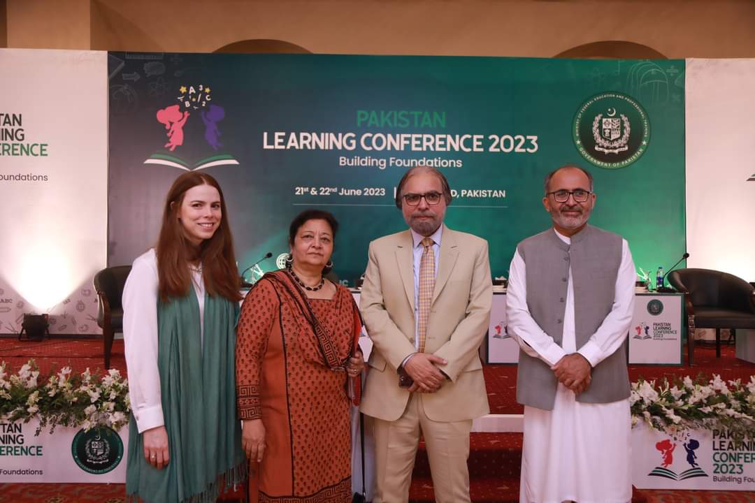 SecMoFEPT's tweet image. On day 2, experts at #LearningConference2023 are shedding light on the journey of Foundational Learning - Progress and Challenges in thought-provoking panel discussions.

#EducationMatters #FoundationalLearning
#LearningConferencePk