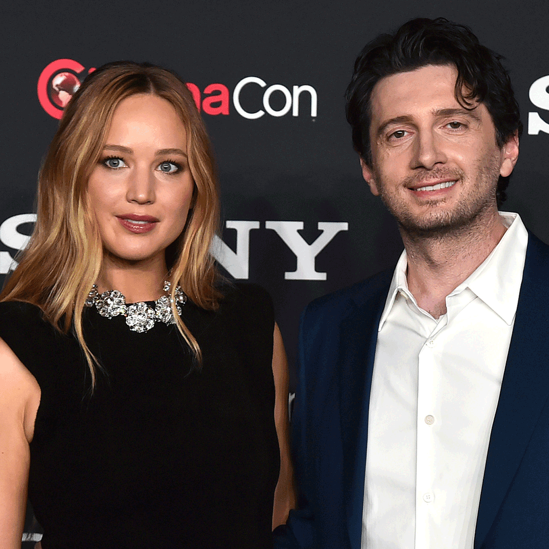 Jennifer Lawrence and director Gene Stupnitsky were on hand at CinemaCon 2023 to tout their latest big screen sex comedy, Sony's NO HARD FEELINGS, only in theatres now!

#JenniferLawrence
#GeneStupnitsky
@NoHardFeelings
@SonyPictures
#CinemaCon
#MoviegoingExperience