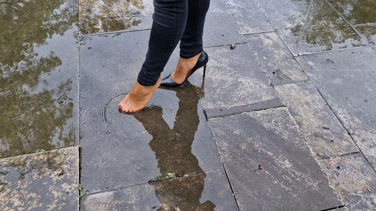 HelenaAbramov's tweet photo. https://t.co/rJVhhGPMaa
😘😘😘
#strumpfhose #lostshoe #oneshoeonly #oneshoe #oneshoeoff #nylonsoles #pantyhose #highheels #nylontoes #toefetish #smellfeet #suntanpantyhose #oneshoeonly #dirtyfeet #dirtyfeets #dirtysoles #dirtytights #Schuhklau #shoeplay #pantyhoseunderjeans https://t.co/C3j1BcQdFD