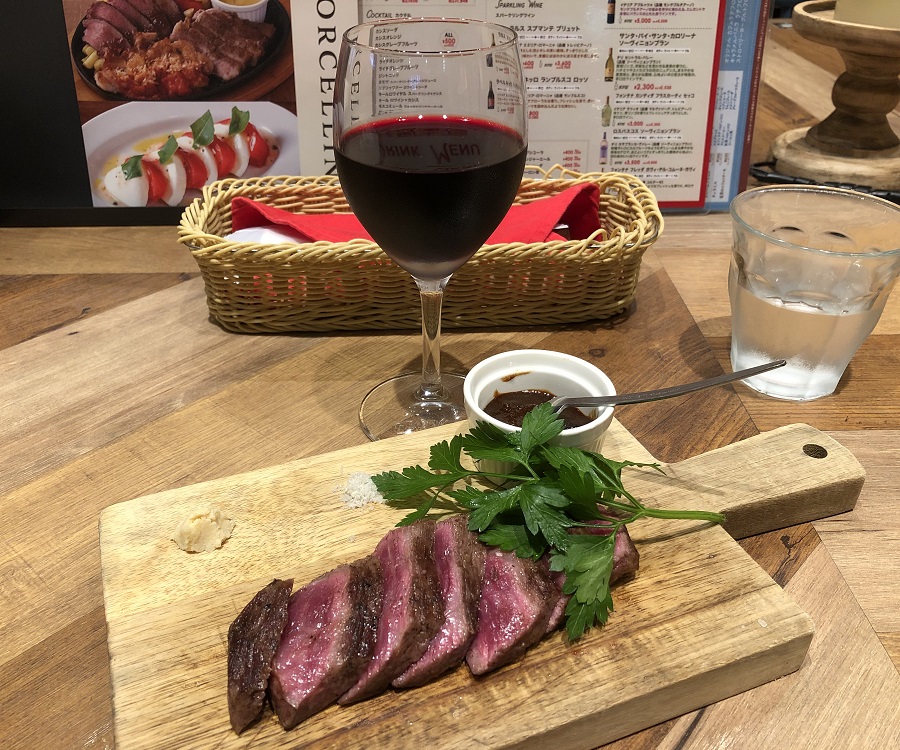 😋 My Lunch on Thursday 🍷🥩🍴　🌞 #DayDrinking 😚