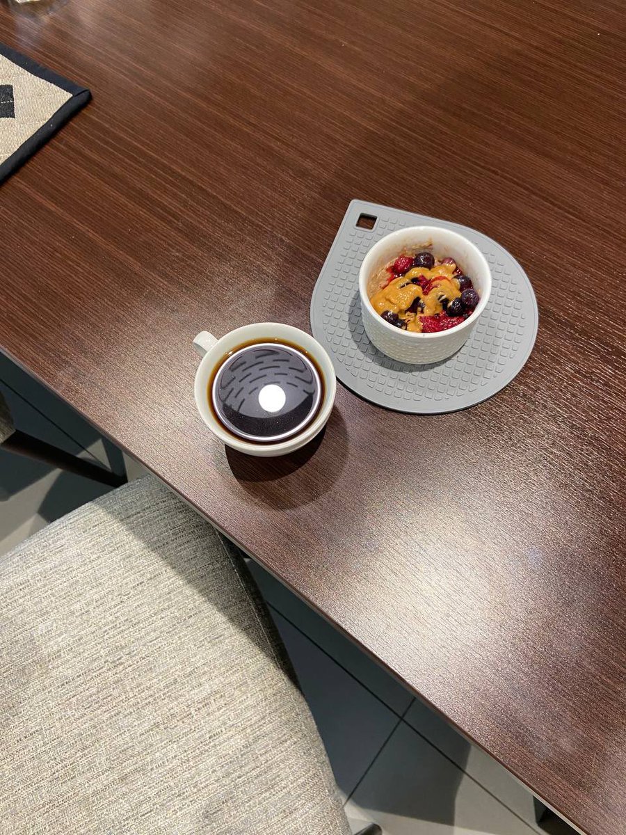 اصنع لنفسك وقتاً لطيفاً 
استمتع بكل ما تحب وأغلق الأبواب التي تفسد مزاجك 💉