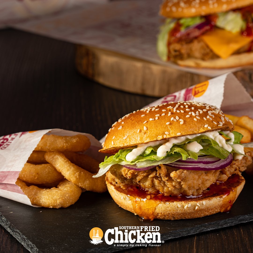 sfcexpress's tweet image. Delicious onion rings to go with your favourite Southern Fried Chicken Sandwich!

#NationalOnionRingsDay #sfc #friedchicken #onionrings #chicken #friedchicken