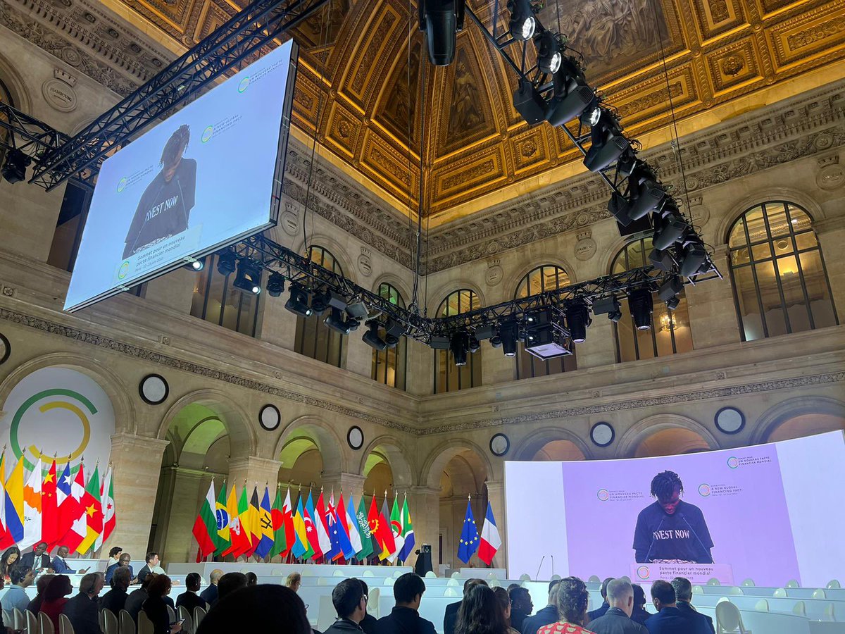 Tedros Adhanom Ghebreyesus (@drtedros) on Twitter photo .<a href="/vanessa_vash/">Vanessa Nakate</a> asks us to take a moment and think of all of the people suffering due to the #ClimateCrisis.
She also reminded us of <a href="/WHO/">World Health Organization (WHO)</a>’s warnings that toxic air kills 7 million people every year.
We must stop funding pollution of our climate, our planet, our health. .<a href="/vanessa_vash/">Vanessa Nakate</a> asks us to take a moment and think of all of the people suffering due to the #ClimateCrisis.
She also reminded us of <a href="/WHO/">World Health Organization (WHO)</a>’s warnings that toxic air kills 7 million people every year.
We must stop funding pollution of our climate, our planet, our health.