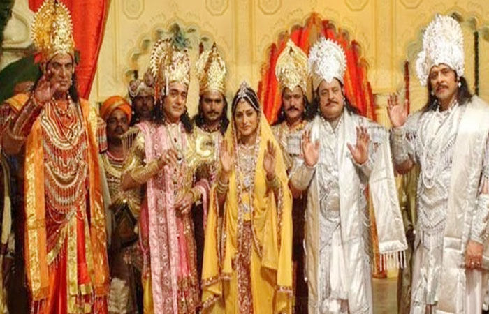 gujratsamachar's tweet photo. મહાભારત શો સામે તો સરકારે જ ઉઠાવ્યો હતો વાંધો: એક જ દિવસમાં કોર્ટે આપ્યું હતુ ક્લિયરન્સ, યુધિષ્ઠિરના મુખે જ જાણો આ રસપ્રદ કિસ્સો
#MahabharatShow #RulingGovernment #GajendraChauhan #Court #Adipurush
https://t.co/Us2c7Chnyj https://t.co/GAvuT00gsK