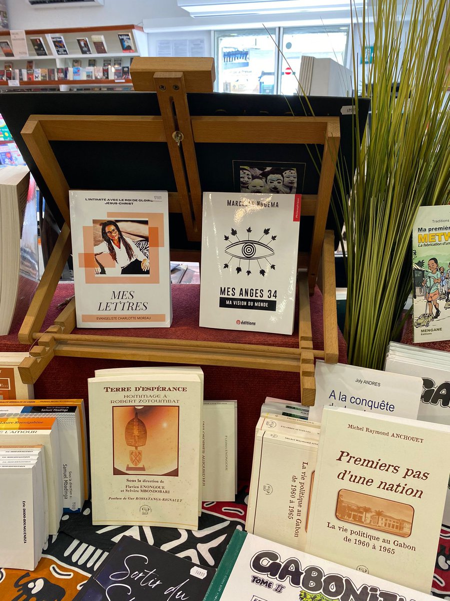 MarcelleNguema's tweet photo. Découvrez dès à présent Mes Anges 34 !
Disponible de suite sur Libreville à la librairie la maison de la presse située en face du Le-Ré-Ndama
#mesanges34 #litteraturefrancaise #librevillegabon #libreville #gabon241 #gabon🇬🇦 #monde #spiritual #gabontourisme #lamaisondelapresse https://t.co/KeoWksq6Cy