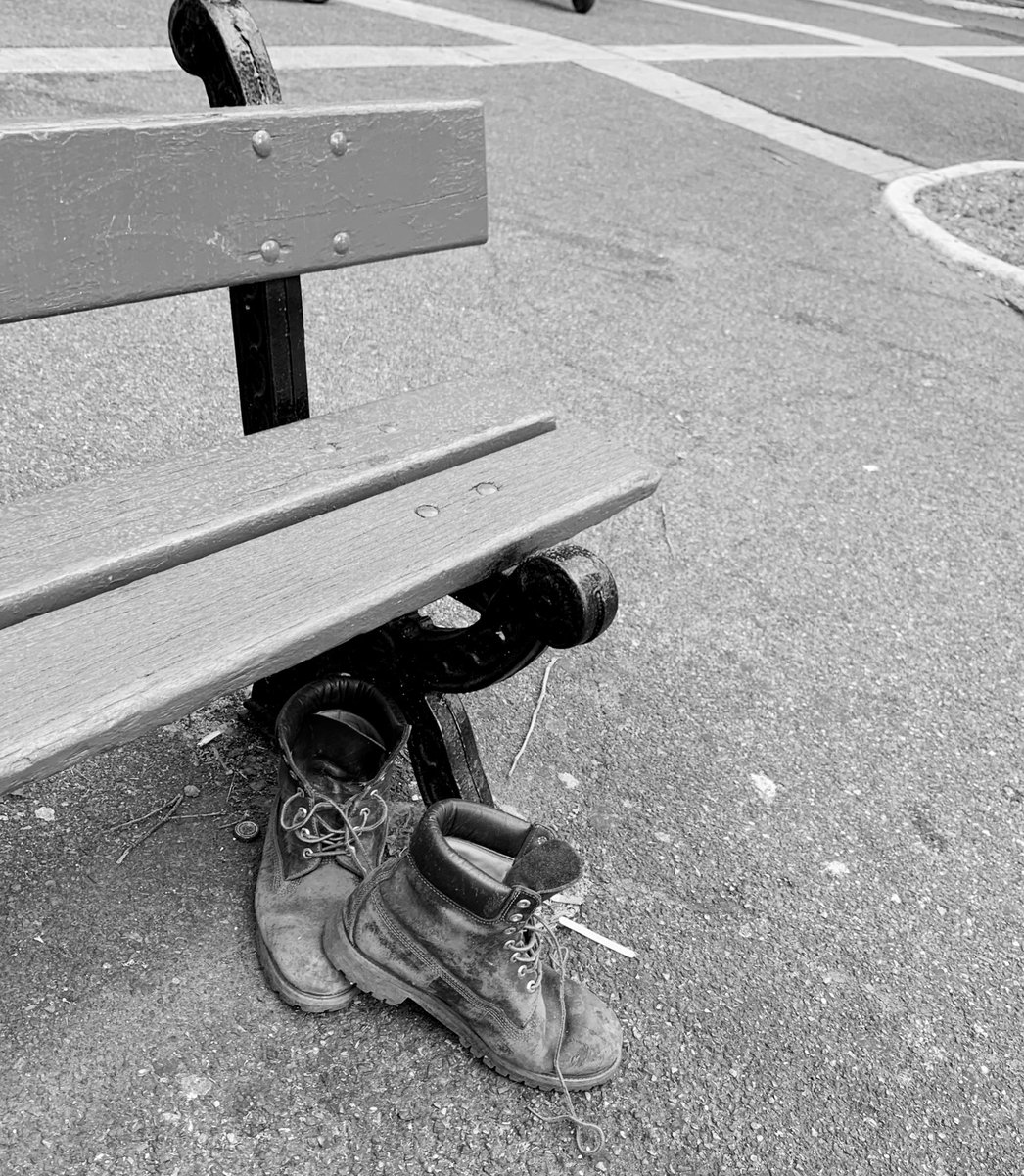 sharedlights's tweet image. #Marseille
Poétique ou pas, vu à Périer.
Bon jeudi à tous.