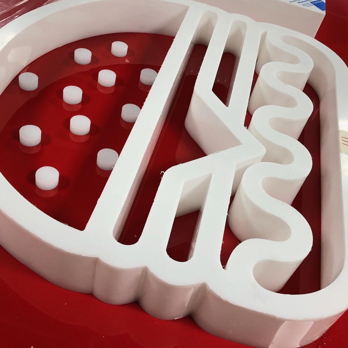 3D built up acrylic illuminated letters on sign tray 🍔✨
.
Signs2Signs trade supplier of acrylic, aluminium &amp; all things signage
.
.
.
.
.
#Signs2Signs #Signs #Signage #Signmaker #illumination #MadeinManchester #CustomSigns #Signmanufacturer #burger #3Dacrylic #Traysign