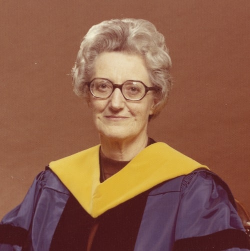 Portrait of Cicely Saunders wearing her academic robes.