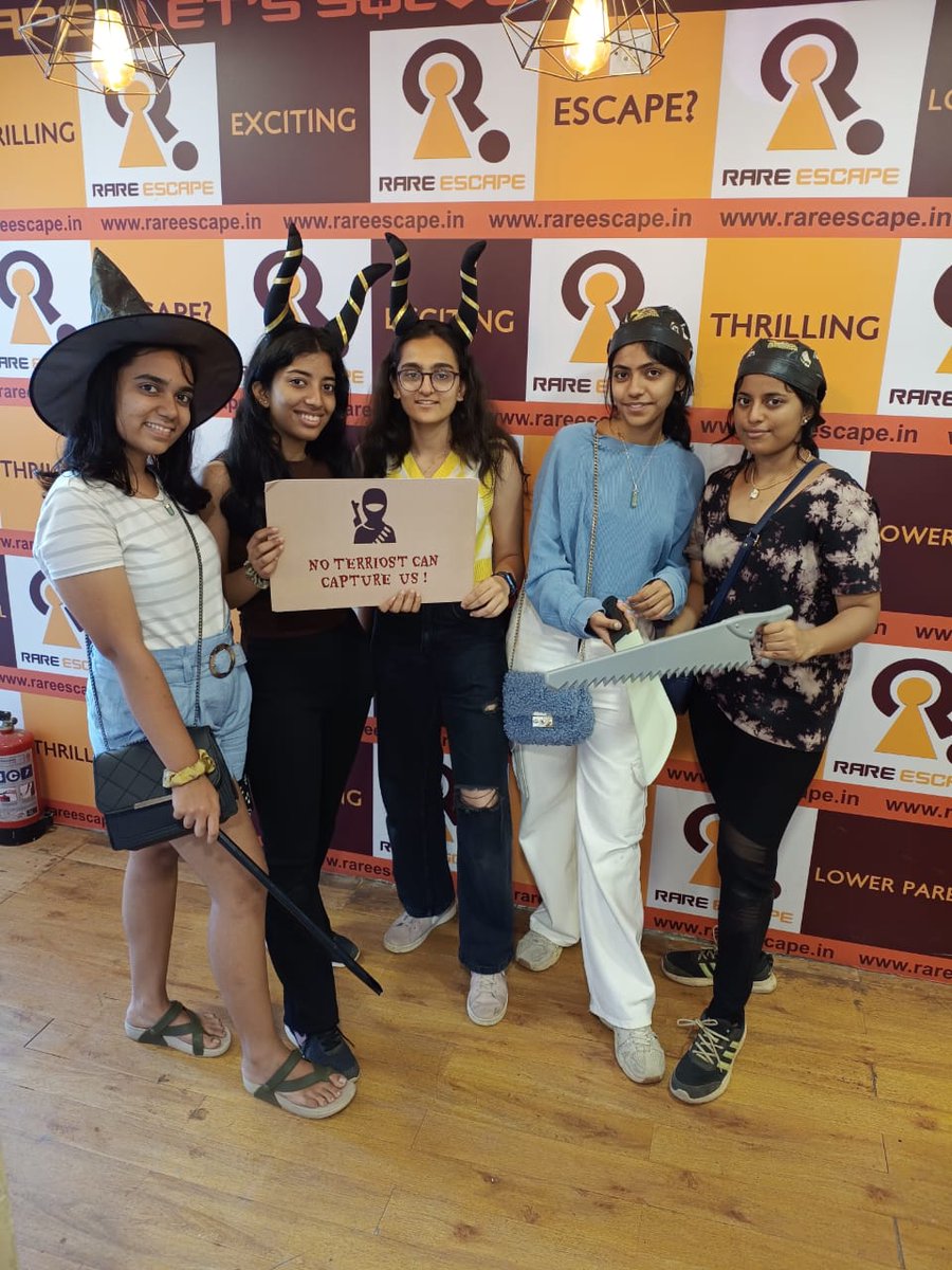 No terrorist can capture you if your with your squad 
Tag your squad 
 #rareescape #escaperooms #mysterybooks #terrorescape #egytapiankingchambers 
#escaperoommumbai #weeklycompetition #escapegamesnearme