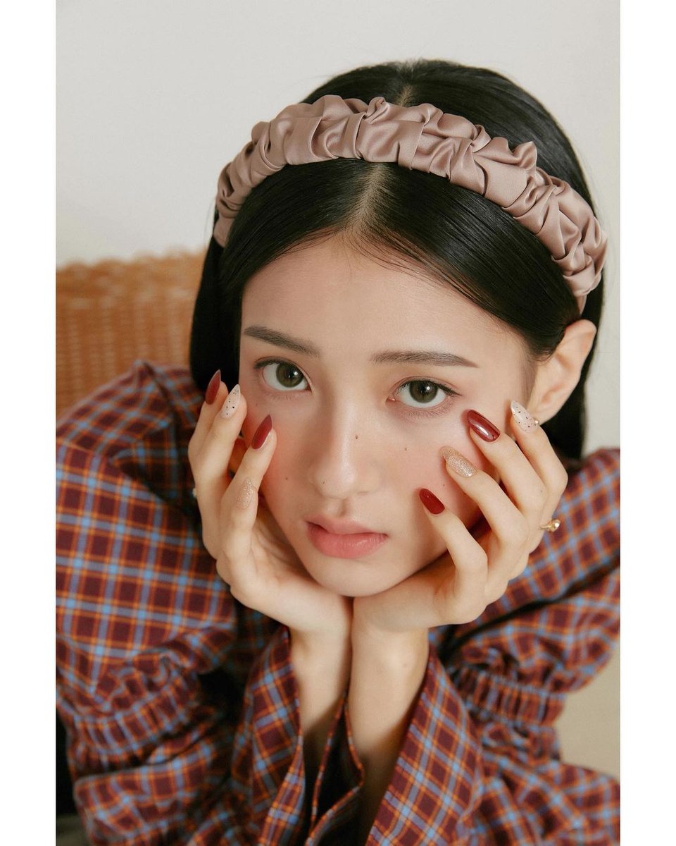 ㅤ

ㅤ so so so so so so bored.