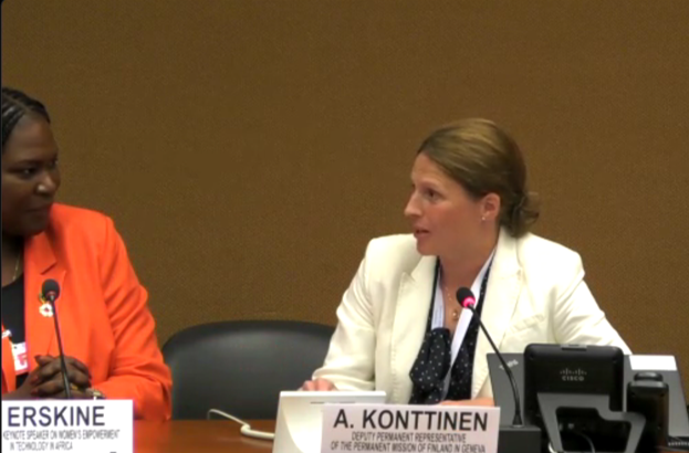 KetolainenL's tweet photo. #Laaha is a #VirtualSafeSpace for women and girls in humanitarian contexts, designed by @unicefprotects with the support of @USAID @OpenSociety @ulkoministerio Effective participation and leadership of women in all their diversity is important, said Anu Konttinen @FinlandGeneva https://t.co/l0JcH3Utj9