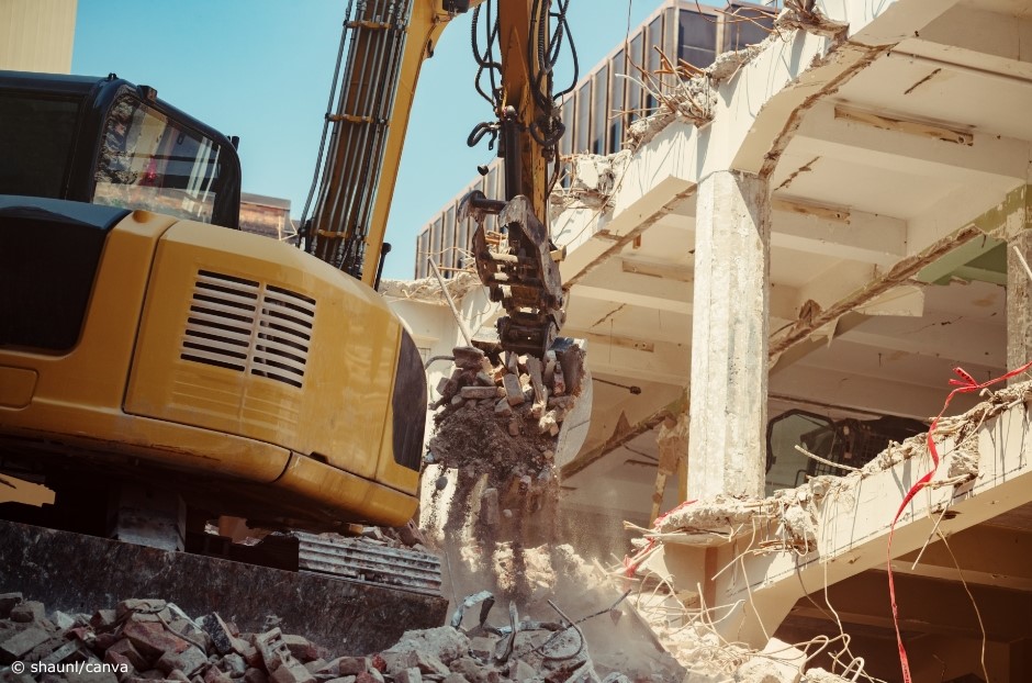 umweltstiftung's tweet photo. #Umweltpreis|träger Walter Feeß sieht bei einem Gebäudeabriss keinen Bauschutt, sondern wertvolle Rohstoffe. Über sein Engagement, Vorbehalte gegenüber #Recyclingbeton abzubauen, berichtet @3sat #Nano. Schaut rein ab Minute 08:46👉https://t.co/LjufPFHgmn https://t.co/QEkFqm13u9