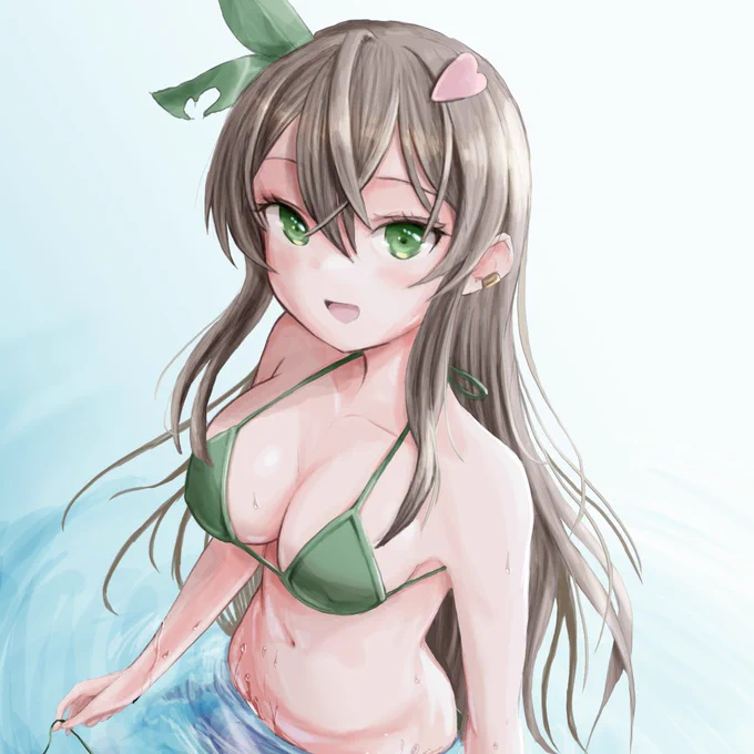 ぉぁょお風呂はいっただ!髪の毛20cmくらい切った!very longからvery longになりましたwこれで座った時にお尻に挟んで首がウ!ってなる現象なくなっただ 